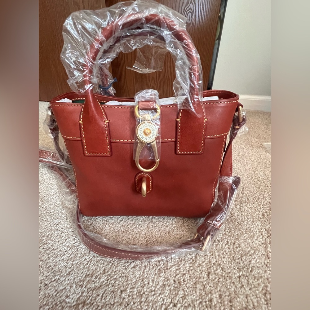 Dooney & Bourke Women's Brown Leather Bag